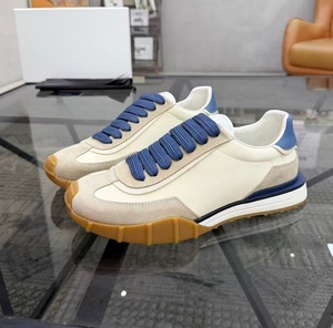 Calzado Deportivo DGG Cómodo y Versátil (para Hombre y Mujer), Híbrido de Cuero Sintético y Nailon, Suela de Goma - Product Image 3