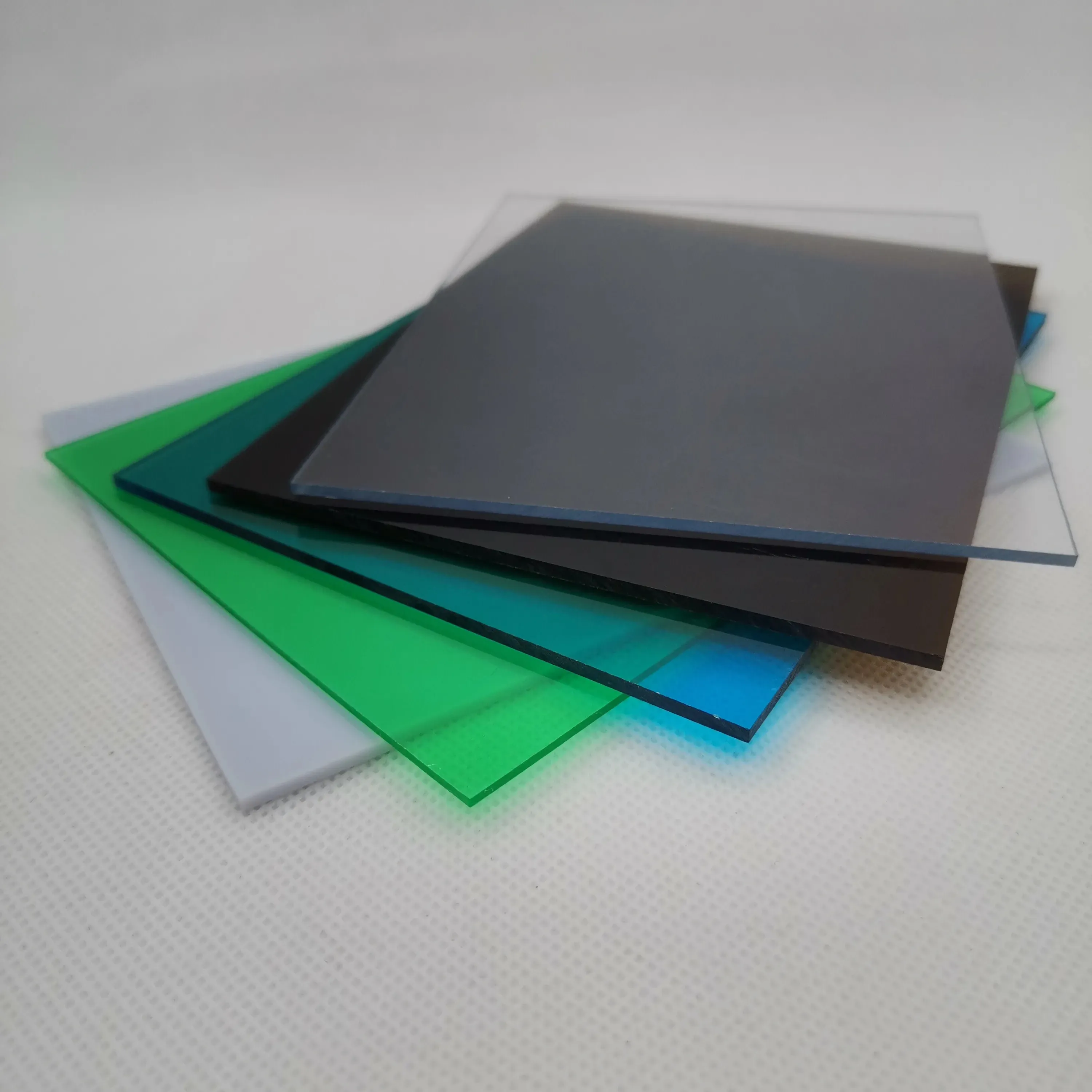 Fabrik preis Hohe Qualität Kostenlose Probe klarer kratz fester UV-Polycarbonat-PC Ganzjahres-Leistung massives schwarzes Polycarbonat s