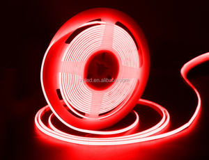 <span class=keywords><strong>2</strong></span>.7mm超薄型赤色COB LEDストリップライト 480LEDs/m フレキシブルリニアライト 部屋の装飾 コンピューター 車 5V ROHS リモコン付き - Product Image 1