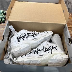 Chaussures décontractées respirantes BB Designer de luxe, neuves, pour hommes et femmes, avec doublure en maille souple, fermeture à lacets, semelle TPU 7.0, style marche et course - Product Image 4