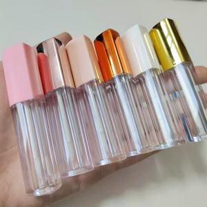 Tubes de brillant à lèvres marron personnalisés en gros – Fabricant de tubes vides pour brillant à lèvres et baume à lèvres - Product Image 4