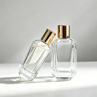 Flacon de parfum en verre transparent facetté de luxe 100 ml, finition mate, bouchon pulvérisateur doré brillant, rechargeable, logo personnalisé, couleur personnalisée, gravure