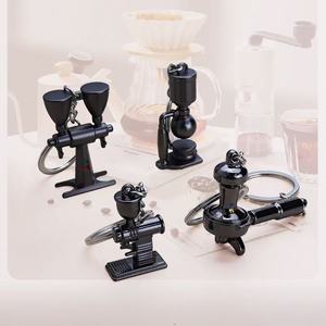 Llaveros <span class=keywords><strong>de</strong></span> taza <span class=keywords><strong>de</strong></span> café 3D con temática <span class=keywords><strong>de</strong></span> Barista Mini Moka Pot Llaveros <span class=keywords><strong>de</strong></span> metal Regalos <span class=keywords><strong>de</strong></span> negocios - Product Image 4