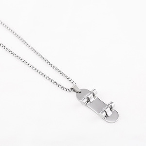 Collier pendentif skateboard en acier inoxydable avec motif visage souriant pour hommes et femmes, bijoux tendance - Product Image 4