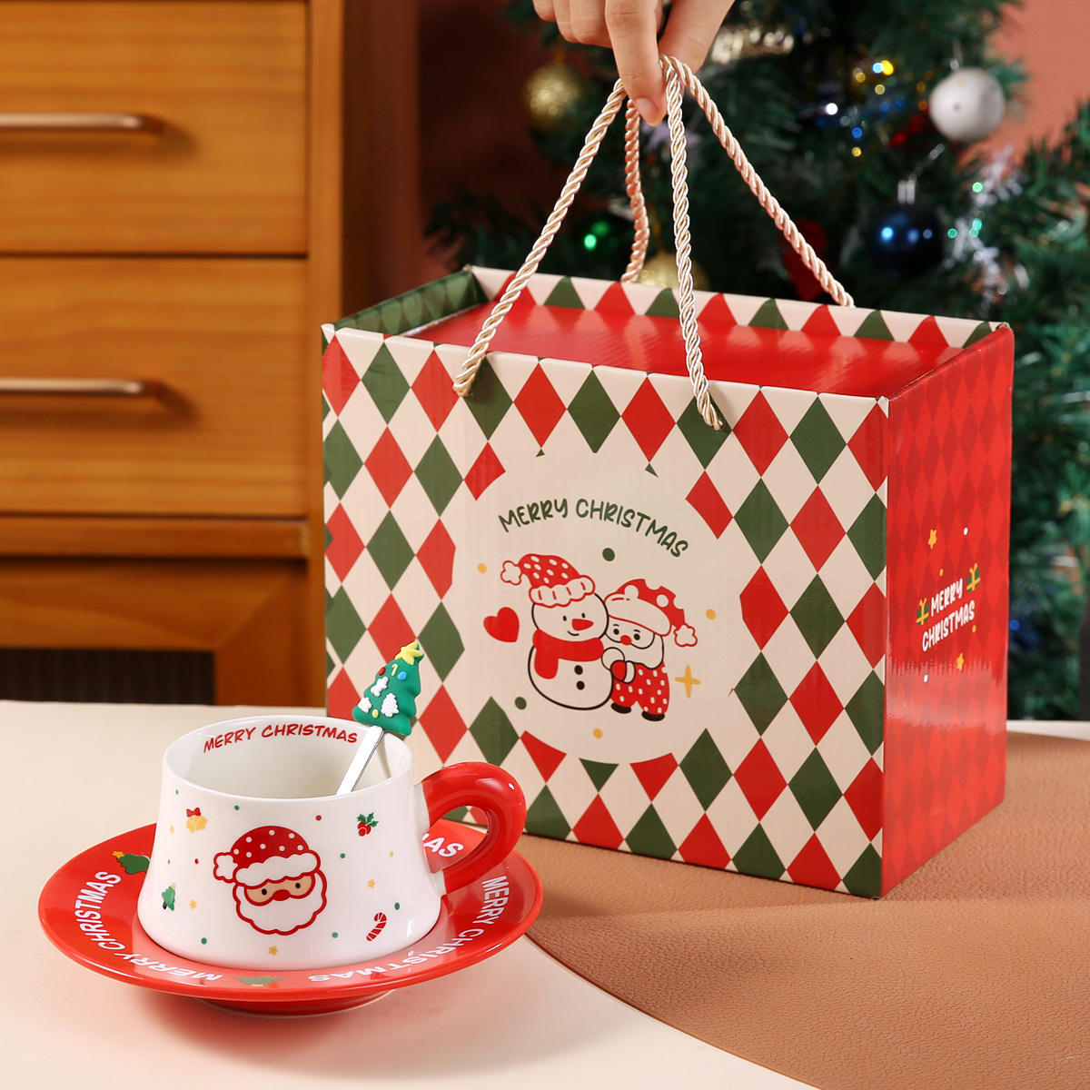 Santa claus cup and saucer [gift box]