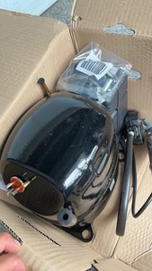 คอมเพรสเซอร์แบบลูกสูบสำหรับเครื่องทำความเย็น รุ่น Original 7HP R134A รุ่น <span class=keywords><strong>AE4440Y</strong></span> AE4456Y 1HP 220-240V 50Hz สำหรับห้องเย็น - Product Image 5