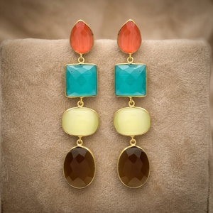 Boucles d'oreilles ethniques pendantes en argent plaqué or avec pierres de quartz multicolores pour femmes et unisexe, idéales pour fiançailles, mariages et soirées - Collection Jaipur Gems - Product Image 2