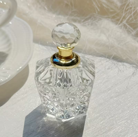 Vente en gros de flacons cylindriques transparents durables, gravés, pour la promotion, mini flacons mignons de 3 ml pour parfum, huile essentielle, cosmétiques, emballage vide en cristal