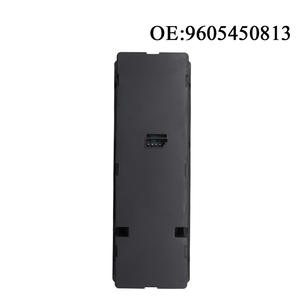 Interrupteur de lève-vitre A9605451213 pour camions Mercedes-Benz Actros - Product Image 1