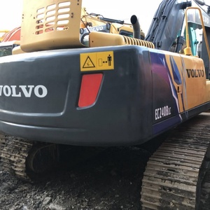 Excavatrice Volvo EC 240 d'occasion, très demandée, de fabrication coréenne, 24 tonnes, sur chenilles, pour travaux lourds, à vendre - Product Image 3