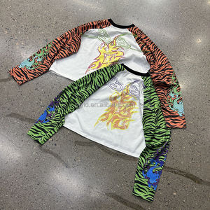 Produttore di abbigliamento Streetwear <span class=keywords><strong>T</strong></span>-<span class=keywords><strong>Shirt</strong></span> a maniche lunghe con stampa a fiamma in <span class=keywords><strong>cotone</strong></span> con colori personalizzati - Product Image 1