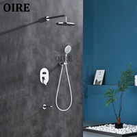 Mitigeur de douche encastré Oire en laiton chromé poli avec jet de pluie doux, pour salle de bain d'hôtel et de villa