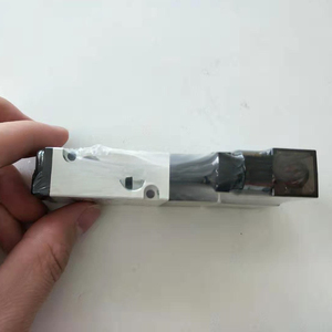 全新原装Airtac 4V21006B <span class=keywords><strong>2</strong></span>位5路DC24V内部先导式电磁阀 - Product Image 5