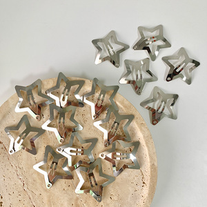 Venta al por mayor de fábrica Y2K Silver Star Hairclip 10 unids/set dulce flor de cinco puntas horquillas de Metal 5cm flequillo lateral Hairclip - Product Image 5