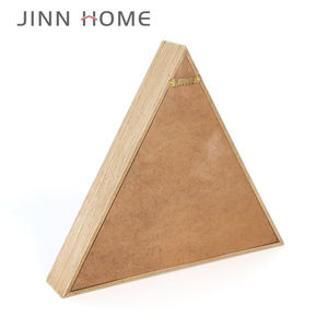 Étagère murale triangulaire en bois avec crochets, organisateur décoratif « La maison est <span class=keywords><strong>l</strong></span>à où est <span class=keywords><strong>l</strong></span>'<span class=keywords><strong>amour</strong></span> » - Product Image 2