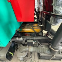 Distributeur d'aliments à trois roues grande capacité, 7 mètres cubes, réservoir en acier épaissi, machine agricole