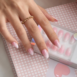 Kit de faux ongles courts en amande, de haute qualité, en gel souple, dégradé rose ombré, élégants, avec pointe française, à presser, vente en gros - Product Image 1