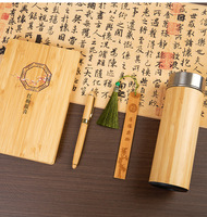 Ensemble de carnets en bois, style luxe léger haut de gamme, bloc-notes professionnel A5, design visuel saisissant, options de personnalisation, aspect bois