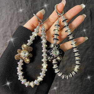 Cordones <span class=keywords><strong>para</strong></span> teléfono inteligente con purpurina y cuentas, correa de muñeca con dijes de cristal y osito de peluche de diamantes de imitación <span class=keywords><strong>para</strong></span> funda de móvil - Product Image 1