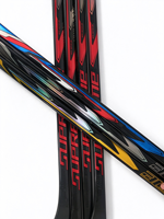 Fabriqué en Chine, le bâton de hockey sur glace en fibre de carbone ultra léger P28/P92 possède une grande élasticité et une résistance à l'usure