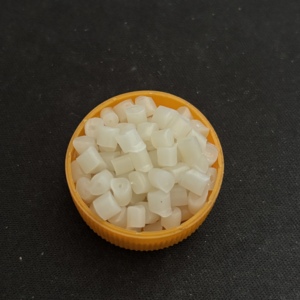 Film de granulés HDPE vierge/recyclé de qualité supérieure et de qualité alimentaire idéal pour le moulage par injection - Product Image 6