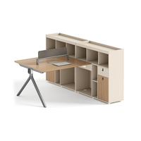 Bureau de direction moderne et durable pour le personnel de bureau, avec un design en bois, bureau d'ordinateur écologique avec tiroirs
