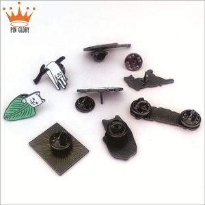 Pin de solapa personalizado, material de metal negro, Gato divertido, sin tarifa de molde - Product Image 5