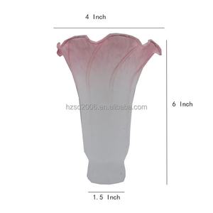 Pantalla de lámpara de cristal rosa antiguo hecha a mano con diseño de lirio de estanque, 6 pulgadas de altura, regulable, fácil instalación, accesorio de iluminación de cristal soplado - Product Image 1