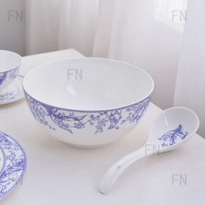Vente chaude européen bleu à motifs 32 pièces ensemble de dîner en porcelaine mariage approprié assiette en céramique pour la maison et les restaurants - Product Image 6