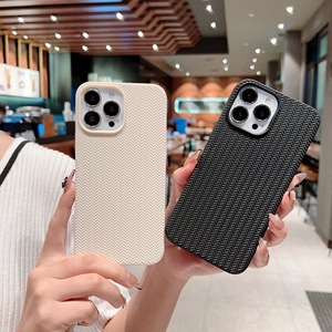 Custodia morbida antiurto in TPU intrecciata con motivo intrecciato per <span class=keywords><strong>iPhone</strong></span> <span class=keywords><strong>14</strong></span> 13 12 11 Pro Max - Product Image 6