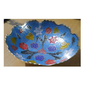 Bol décoratif en laiton pour servir les fruits avec une belle couleur or et une couleur bleue pour la cuisine. - Product Image 1