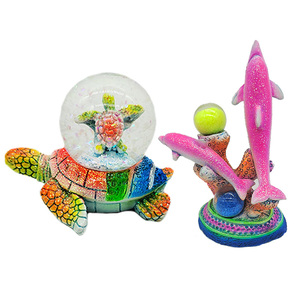 Personnalisé été <span class=keywords><strong>plage</strong></span> recueillir eau Globe résine océan <span class=keywords><strong>tortue</strong></span> dauphin coquille figurine souvenir réfrigérateur aimant boule à neige bouteille <span class=keywords><strong>de</strong></span> sable - Product Image 1