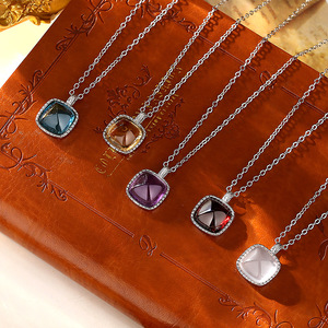 Collier pendentif minimaliste carré en pierre précieuse colorée, argent sterling 925, bijoux en pierre naturelle de 8 mm, vente en gros - Product Image 5