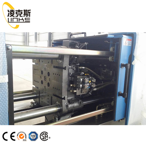 Máquina automática de moldeo por inyección con brazo robótico para la producción en masa de productos plásticos - Product Image 5