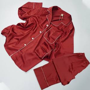 Venta al por mayor de pijamas de lujo de poliéster para mujer, conjuntos de etiqueta privada de 2 piezas para mujer, ropa de dormir para adultos - Product Image 4