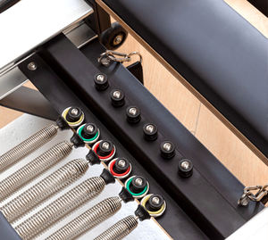 Meilleure Qualité <span class=keywords><strong>Professionnelle</strong></span> Dernier Modèle Durable Vente Chaude Appareil de Fitness Pilates Yoga Reformer avec Ensemble Lit Tour - Product Image 3