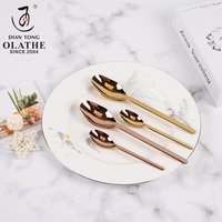 Nouveau style de couverts de restaurant de luxe couteau et fourchette et cuillère en acier inoxydable couverts en or rose ensemble de couverts en or