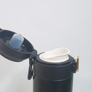Venta al por mayor 420ml gimnasio personalizado inteligente Led caliente y frío deportes de acero inoxidable reutilizable botella de agua logotipo con pantalla de temperatura - Product Image 5