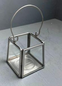 Votivo Decorativo Hecho con Hierro y Vidrio/Espejo, Utilizado para Productos de Joyería, Exhibición y Almacenamiento, Proveedor de la India - Product Image 3