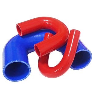 Tubes en silicone Les tubes en silicone personnalisés avec différents angles résistent aux <span class=keywords><strong>temp</strong></span>ératures élevées et basses - Product Image 3