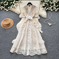 Robe élégante décontractée pour femme en dentelle à manches courtes, coupe trapèze, avec col à revers, ceinture et boutons, idéale pour les fêtes et le quotidien