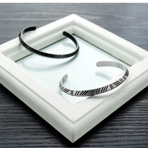 Bracciale in acciaio inossidabile all'ingrosso Fashion Design argento aperto donna uomo braccialetto gioielli - Product Image 1