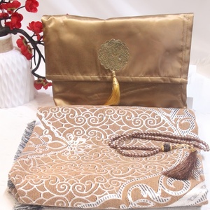 Alfombra floral de imitación de seda, suave y brillante, plegable con bolsa de almacenamiento, ligera, para oración en exteriores. - Product Image 1