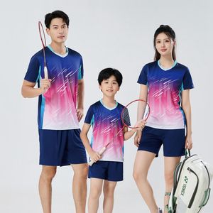 T-shirt de course personnalisé pour adulte, dégradé de couleurs, séchage rapide, respirant et anti-transpiration pour le badminton, le tennis de table et le volley-ball - Product Image 1