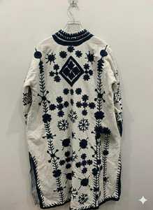 เสื้อคลุมกำมะหยี่ปักลายสัตว์สำหรับฤดูหนาว งานแฮนด์เมดสไตล์ซูซานี โบโฮ คิโมโน ติดกระดุม ของขวัญสำหรับเธอ เสื้อโค้ทยาวสำหรับผู้หญิง - Product Image 2