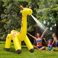 Girafe gonflable pulvérisatrice d'eau en stock, directement de l'usine, arroseur de pelouse extérieur, cerf interactif de dessin animé pour enfants