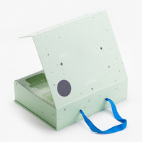 Caja de Regalo Magnética Rígida de Lujo Moderna al por Mayor con Asa de Cinta, Caja Grande de Cartón con Laminado Azul Mate para Regalos de Boda y Festivos