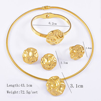Ensemble de bijoux fantaisie pour femmes en acier inoxydable, comprenant un collier ras-du-cou rond émaillé, un bracelet, des clous d'oreilles et une bague, en stock