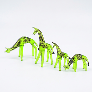 Juego de figuras de jirafa de vidrio soplado a mano, diseño amarillo transparente con manchas, decoraciones de animales - Product Image 2