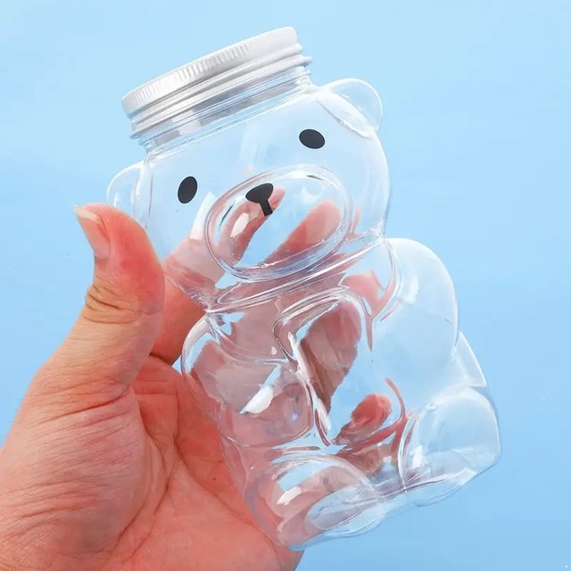 Bear Design Plastic Beverage Bottles Disposable Juice Storage Containers Sealed Milk Tea Dry Fruit Snack Jars Portable Drinkware